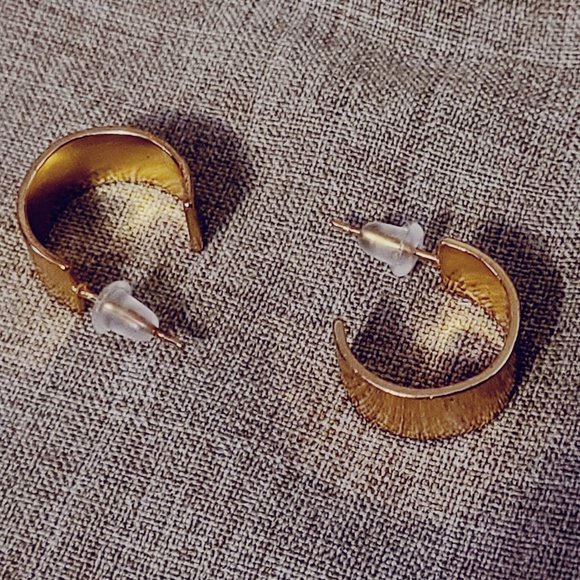 Gold Color Alloy Hoop Earrings Set - Picture 3 of 7